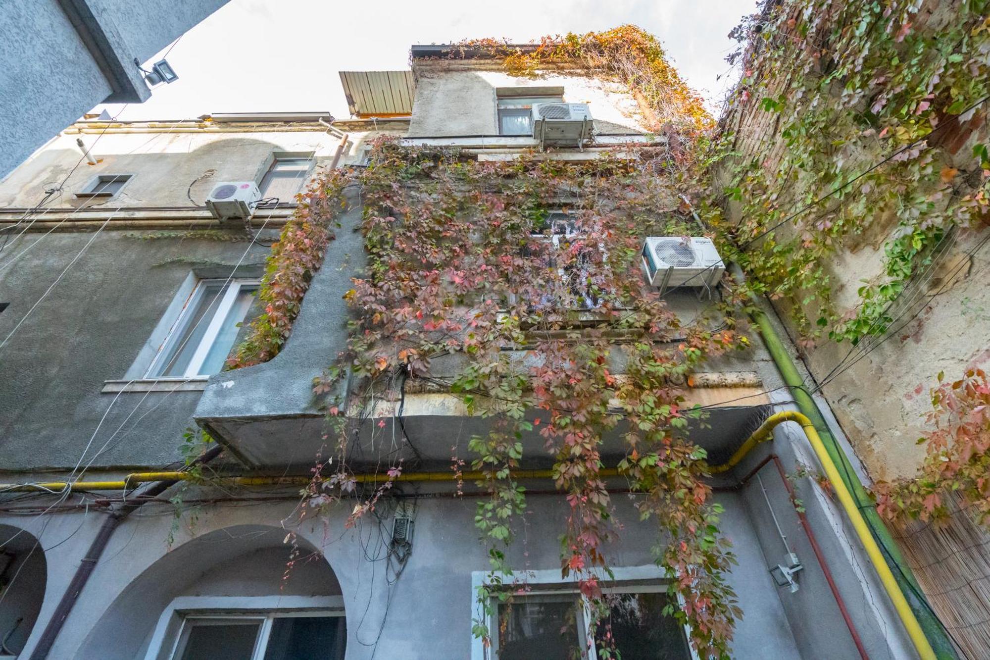 Chic Studio Near Bucharest'S Top Landmarks Exterior photo