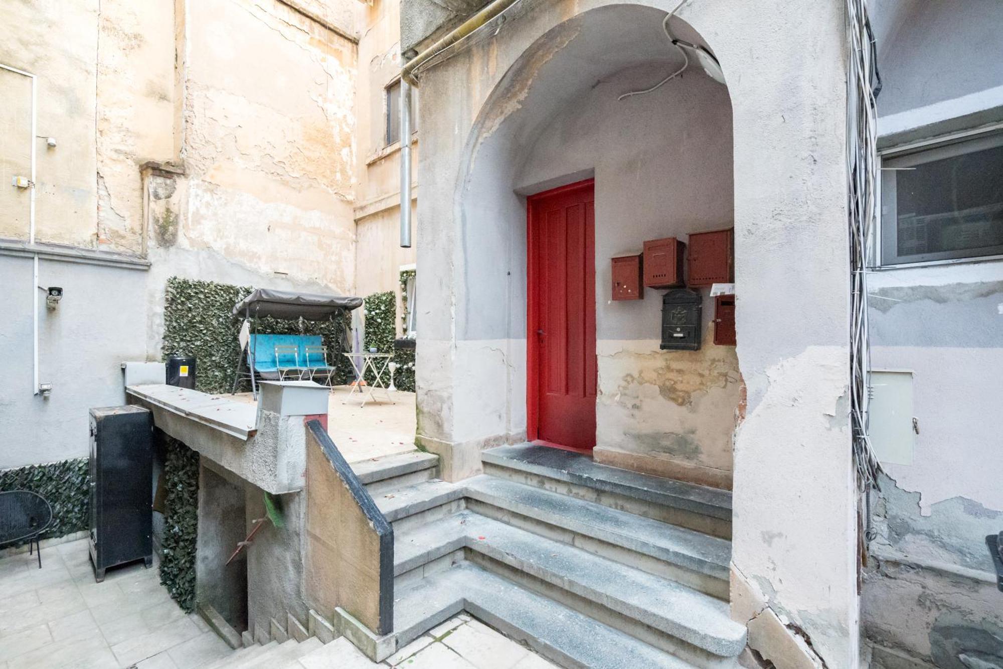 Chic Studio Near Bucharest'S Top Landmarks Exterior photo